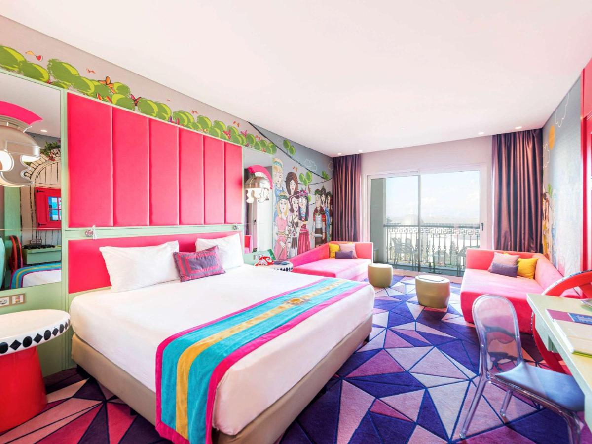The Land Of Legends Kingdom Hotel - All-In Concept Belek Exterior foto A room at the W Hotel in Dubai