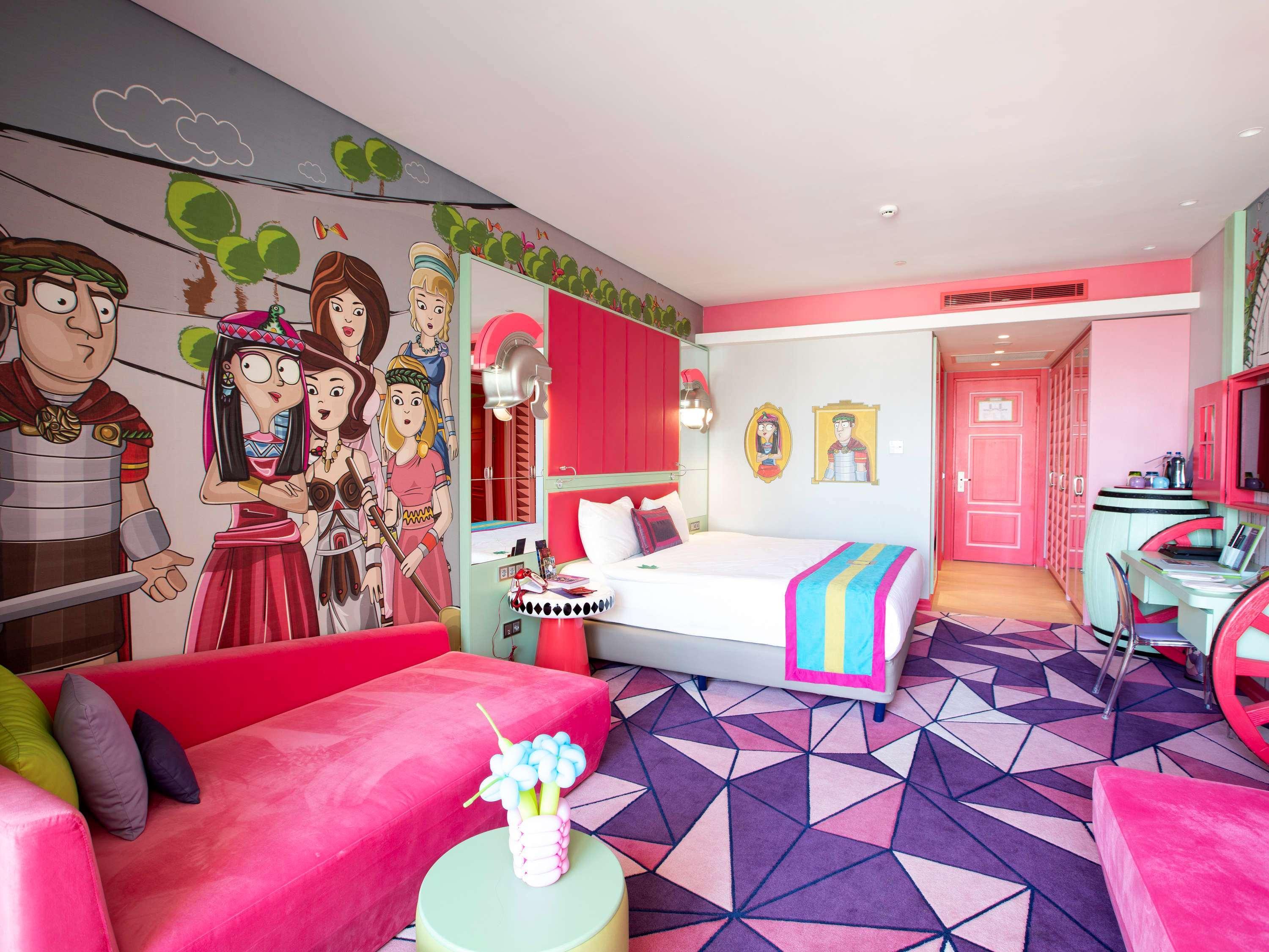The Land Of Legends Kingdom Hotel - All-In Concept Belek Exterior foto A room at Legoland Hotel