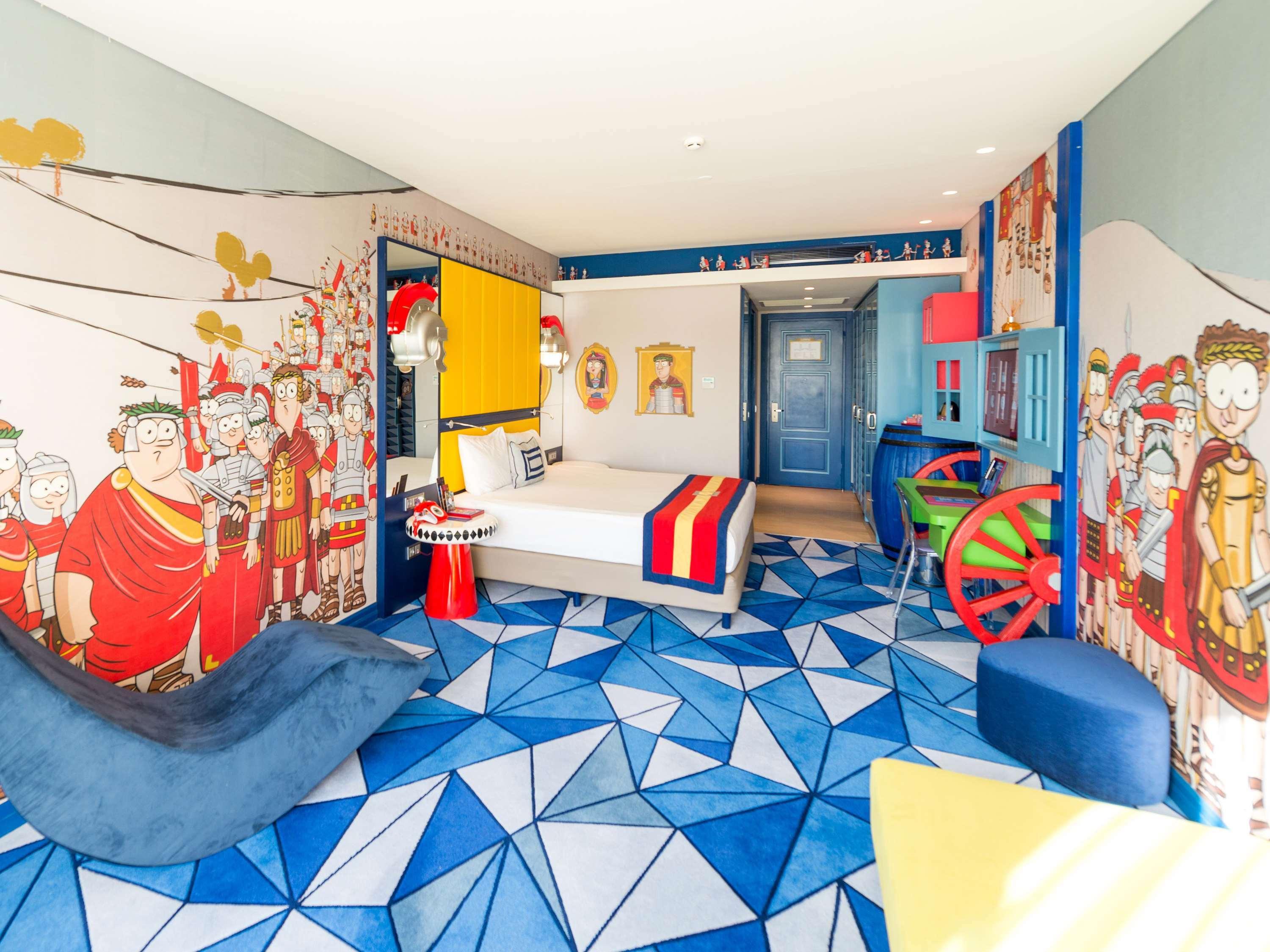 The Land Of Legends Kingdom Hotel - All-In Concept Belek Exterior foto A Lego themed room at Legoland Malaysia Resort