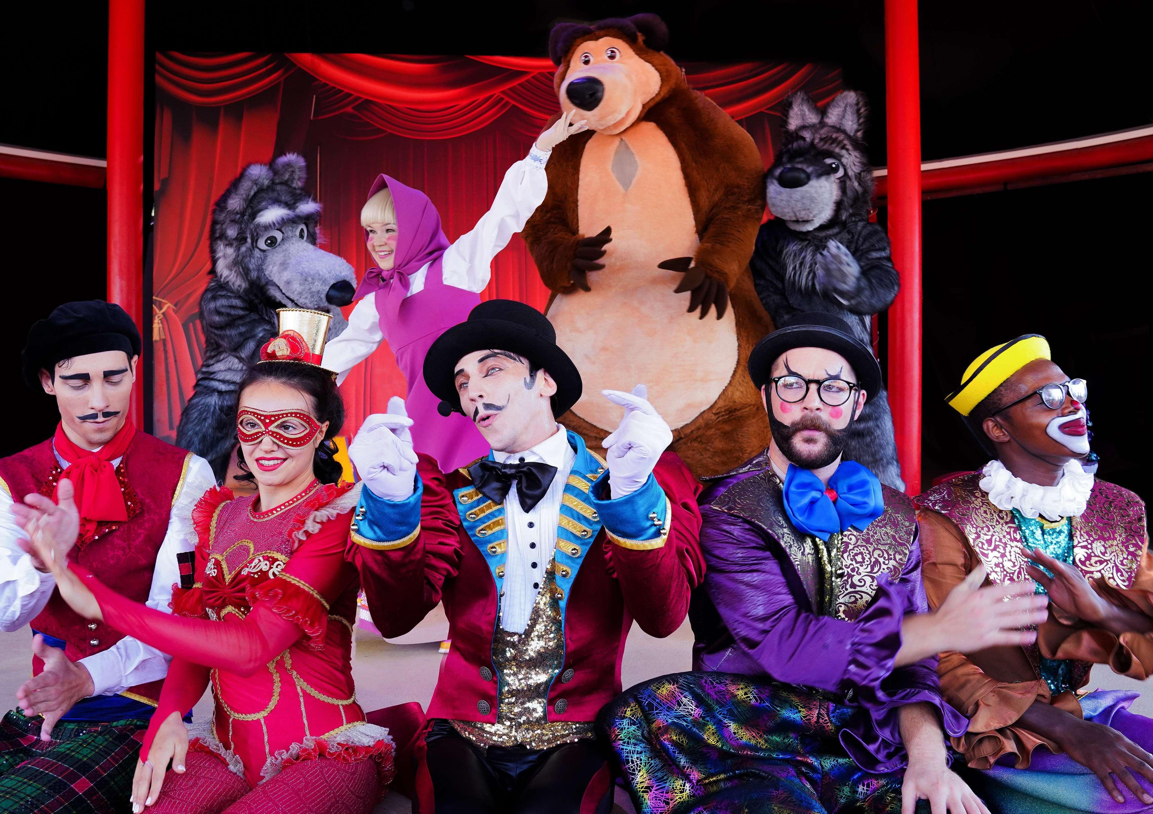 The Land Of Legends Kingdom Hotel - All-In Concept Belek Exterior foto The cast of Disney on Classic