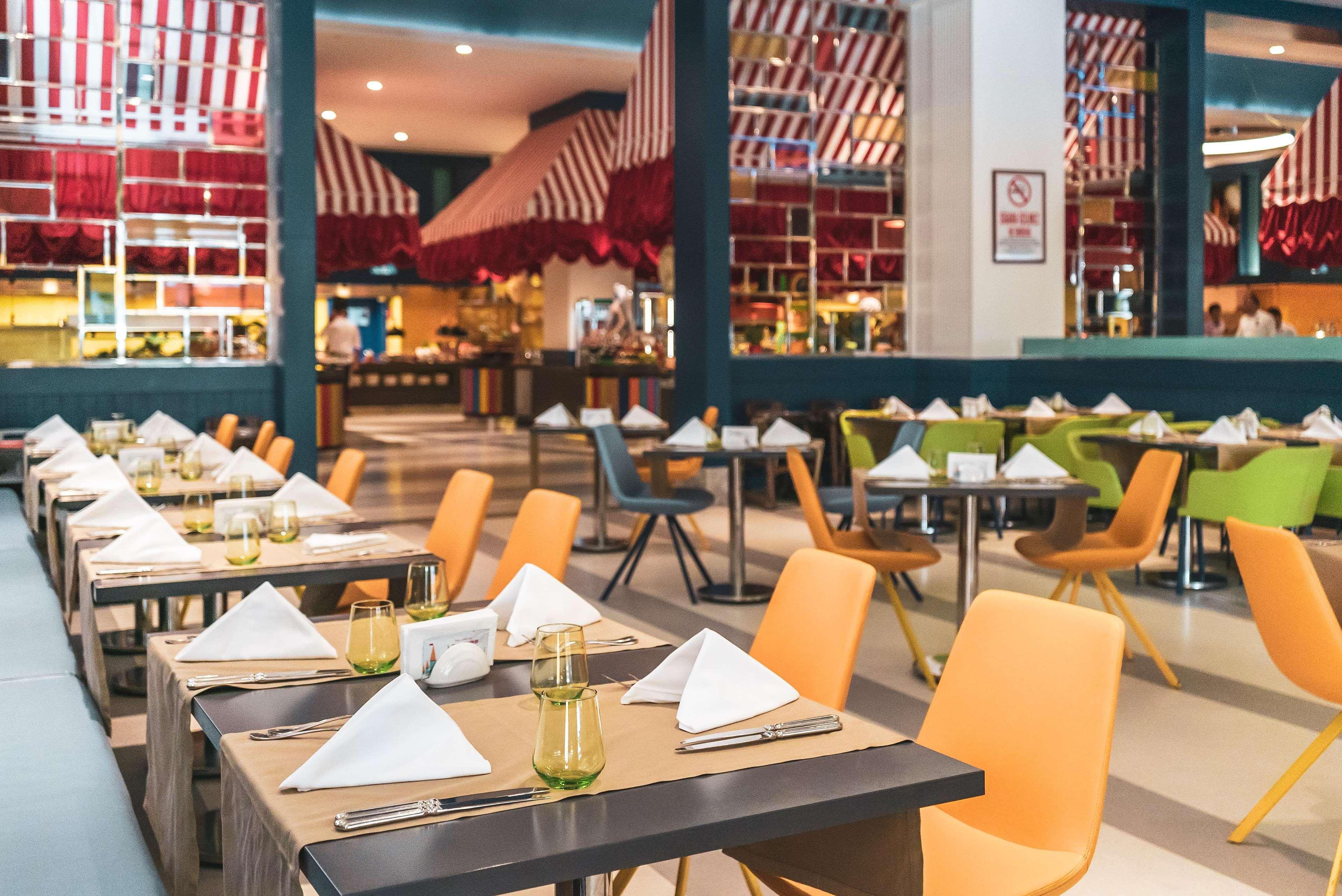 The Land Of Legends Kingdom Hotel - All-In Concept Belek Exterior foto The restaurant