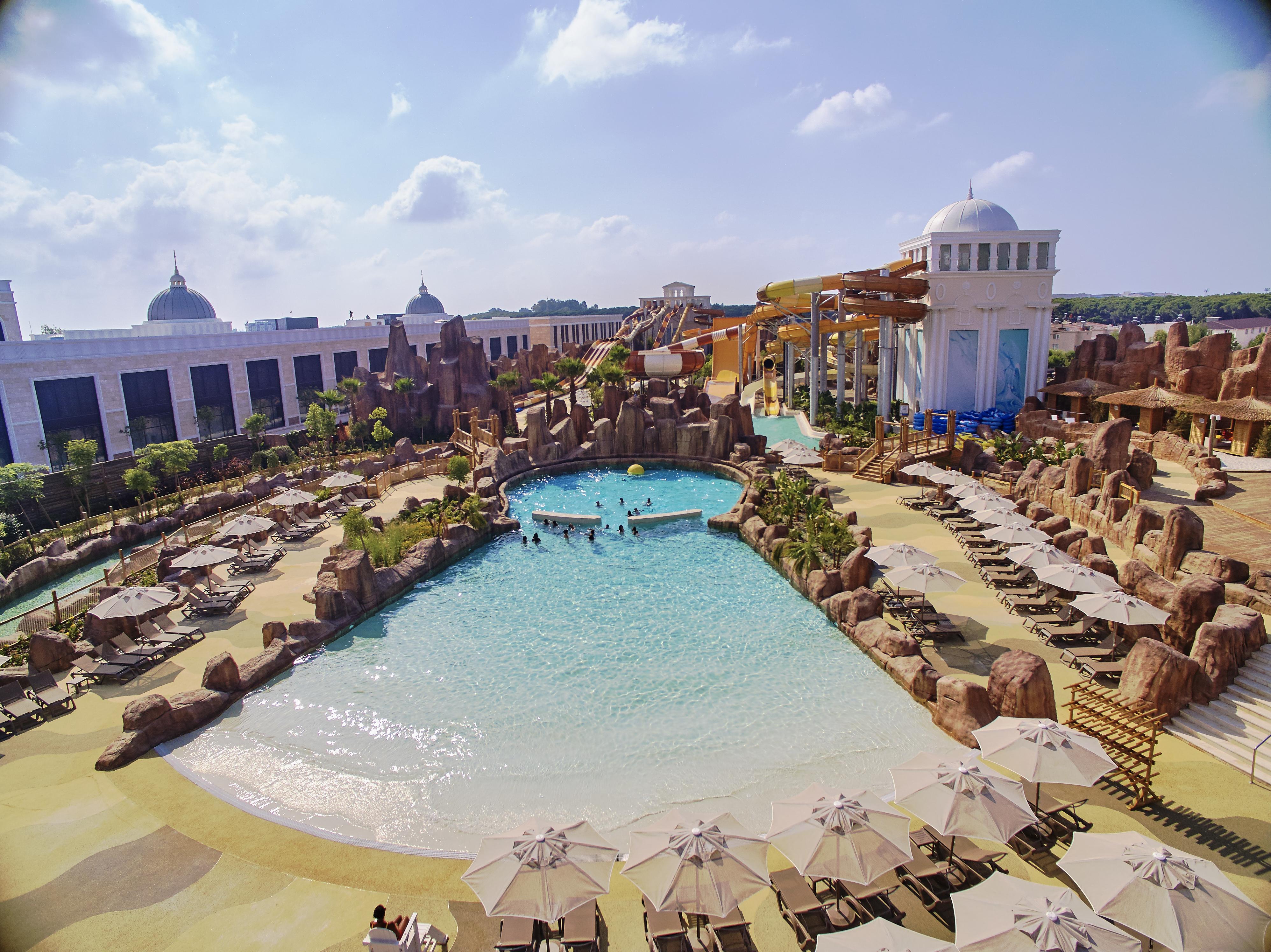 The Land Of Legends Kingdom Hotel - All-In Concept Belek Exterior foto Aerial view of the water park