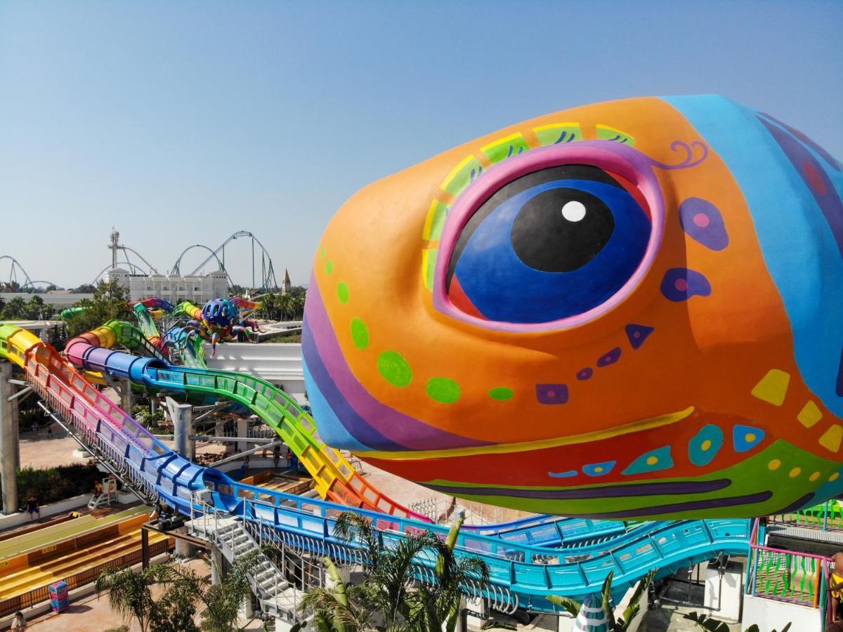 The Land Of Legends Kingdom Hotel - All-In Concept Belek Exterior foto The roller coaster